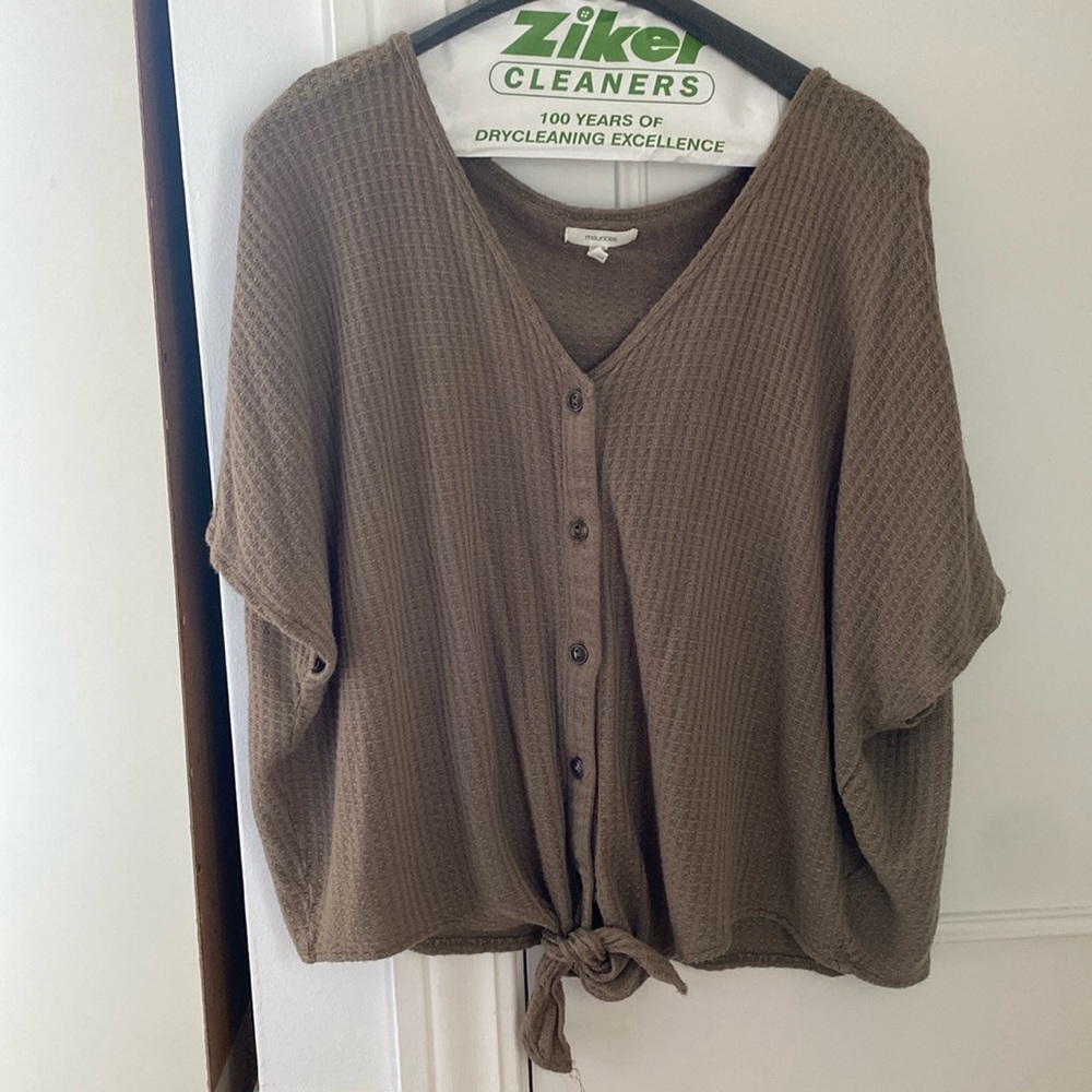 Maurice’s army green L top